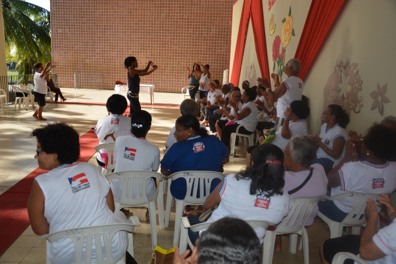 2017-03 OFICINA DANÇA IDOSOS 4870